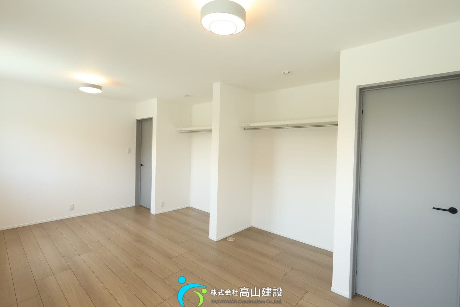 🏠✨ 明るく心地よい洋室